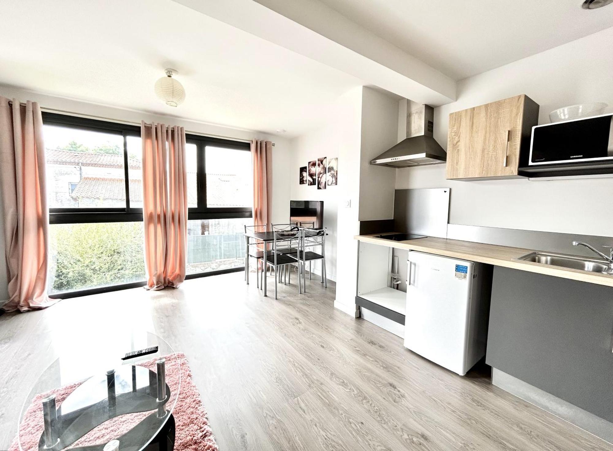 Le Pallet Du Vignoble A L'Atlantique - Residence Montifault Gites Du 2 Au 3 Pieces מראה חיצוני תמונה